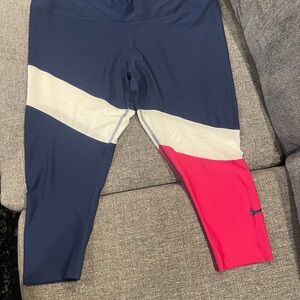 Nike women’s color lock Leggings - Navy, White, and Pink. Size 2X NWT